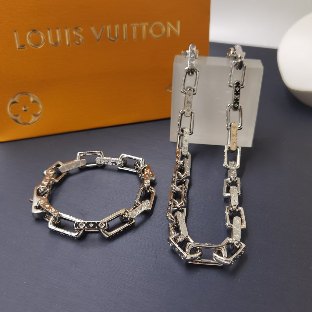 1YE352X  Popular   Bracelets Necklaces