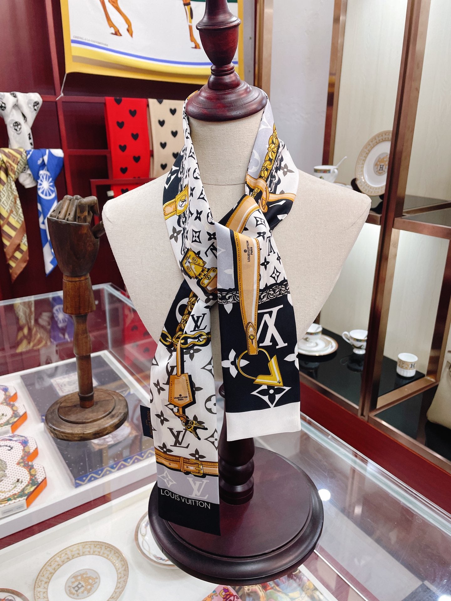 1ZE181W Popular Silk Scarve
