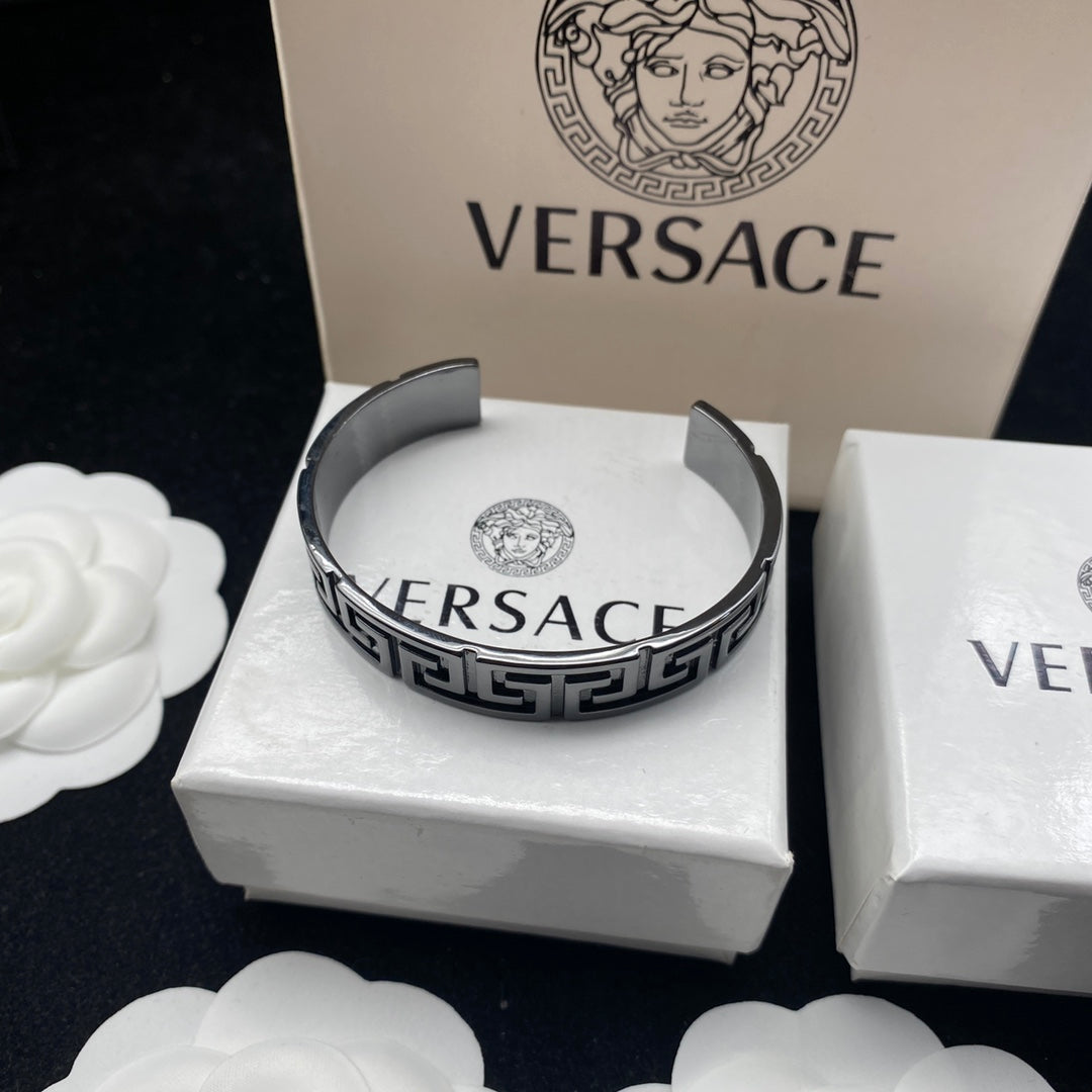 185QV10K  Popular Bracelets