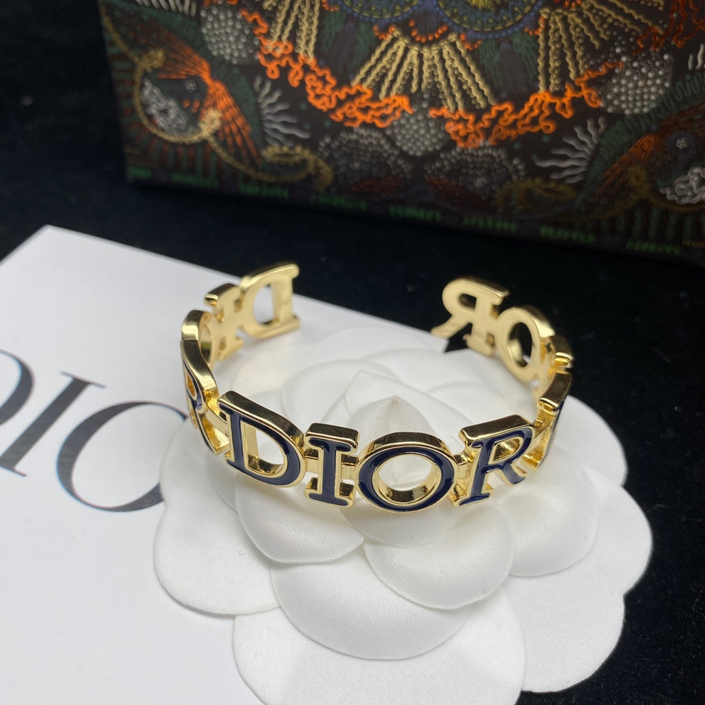 1YD27K  Popular  Bracelets