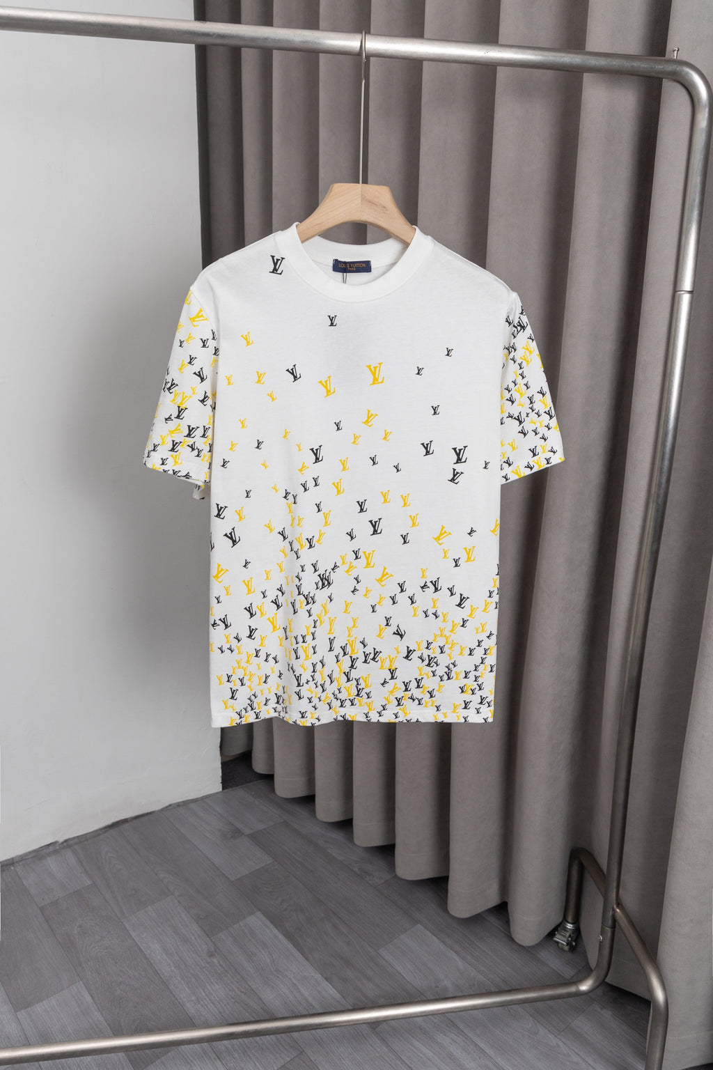 125WE1U  Popular T-shirts