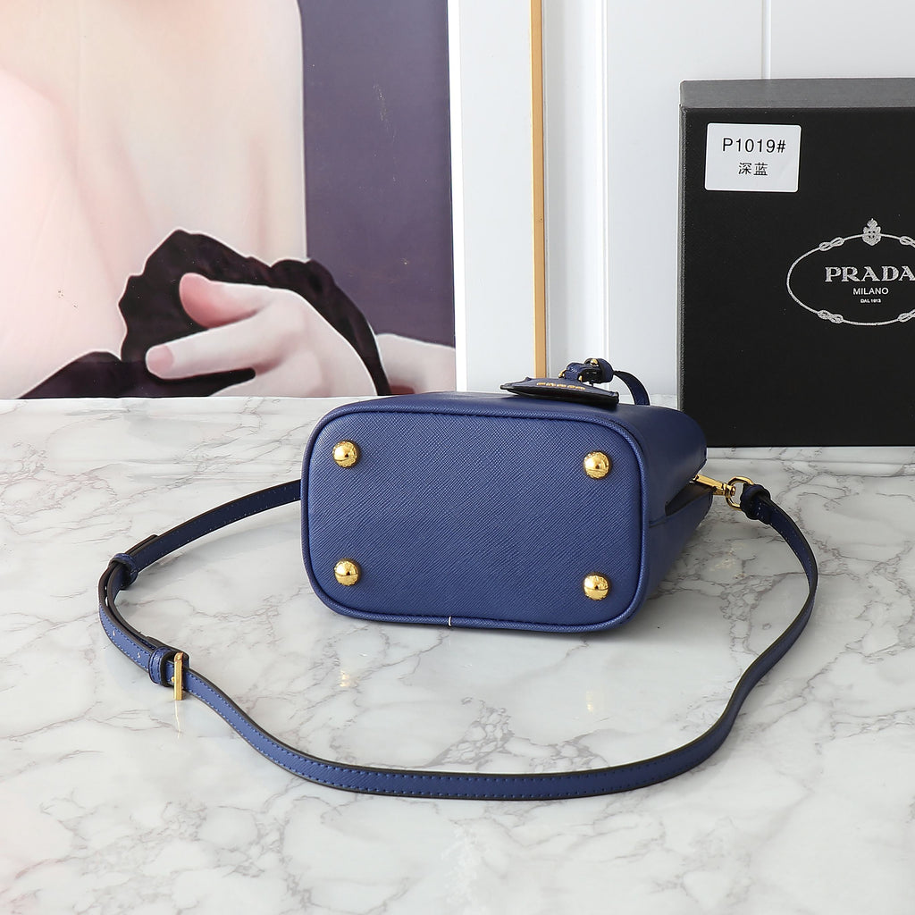 1WP102B Popular  leather bag