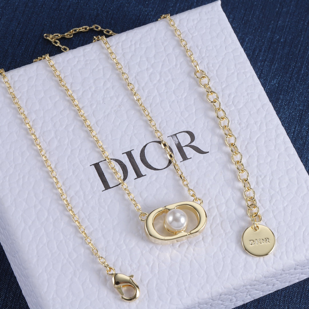 175RD24X Popular  Necklaces .