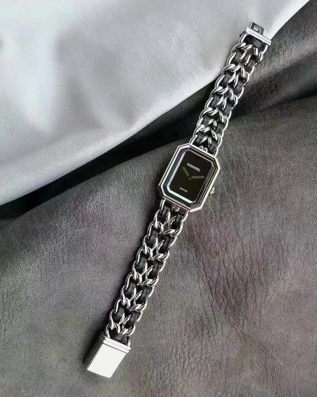 L1R66T1 Popular watches