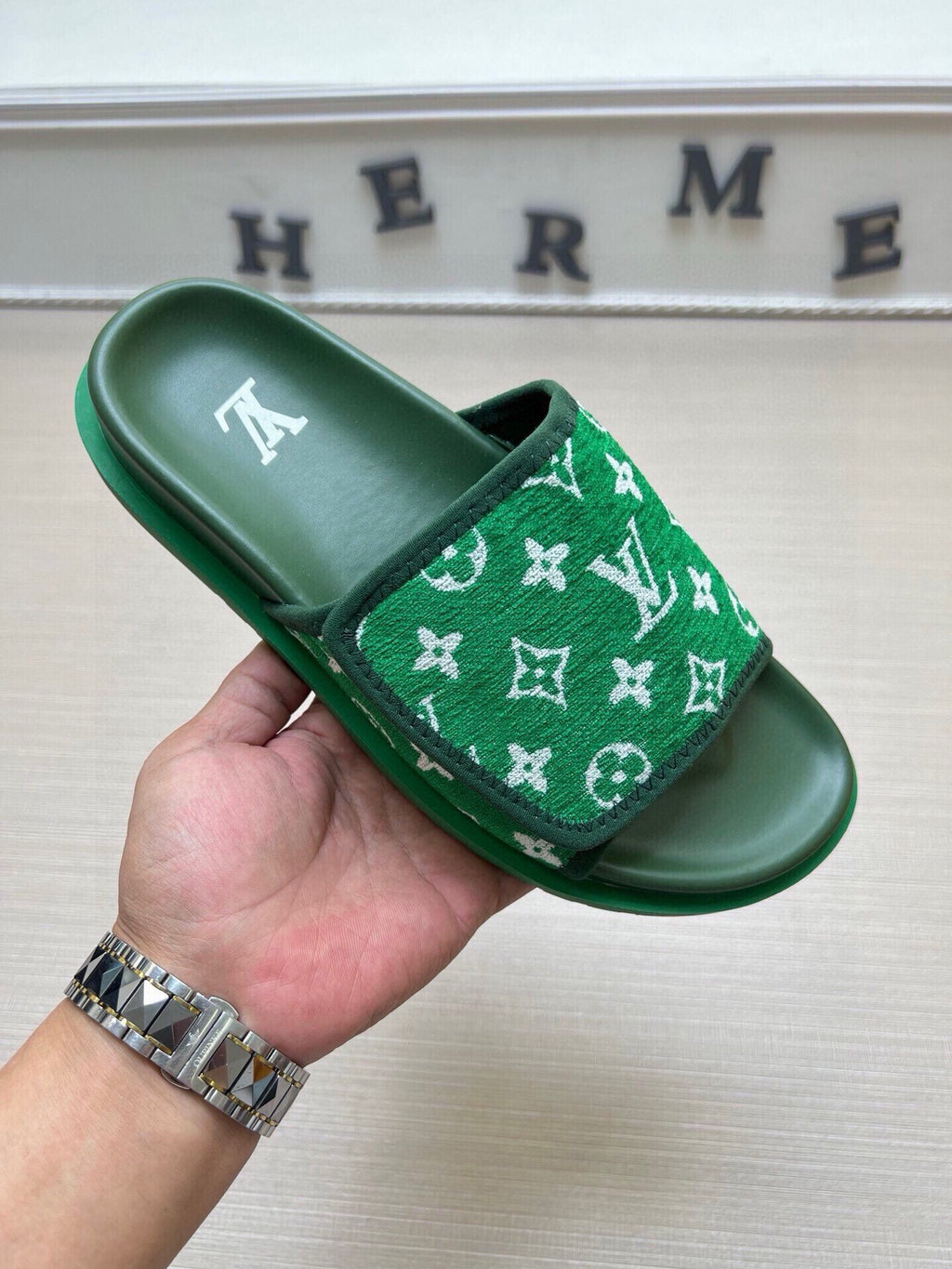5LE209Z Popular Slippers