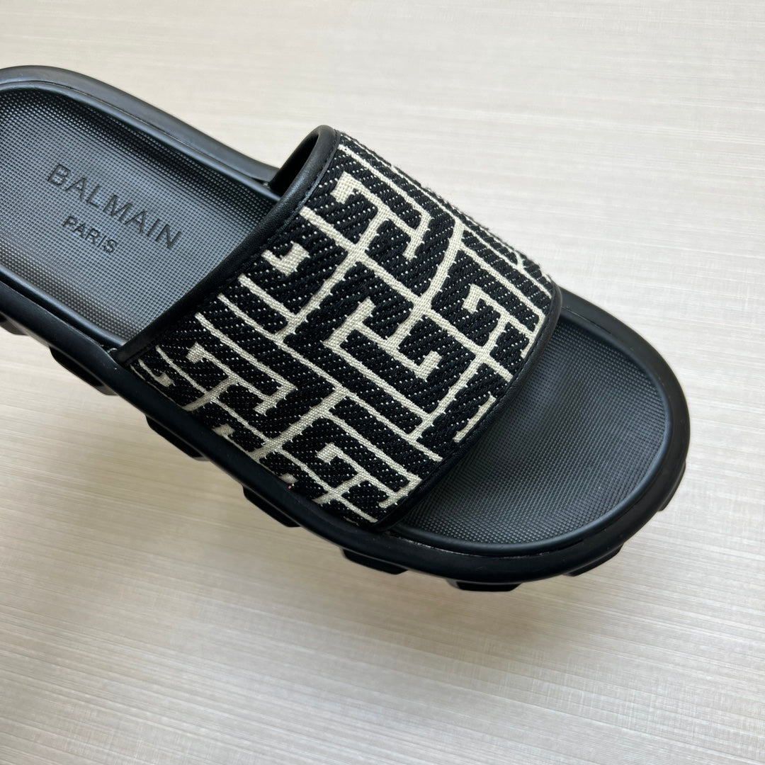 54A110Z Popular slippers