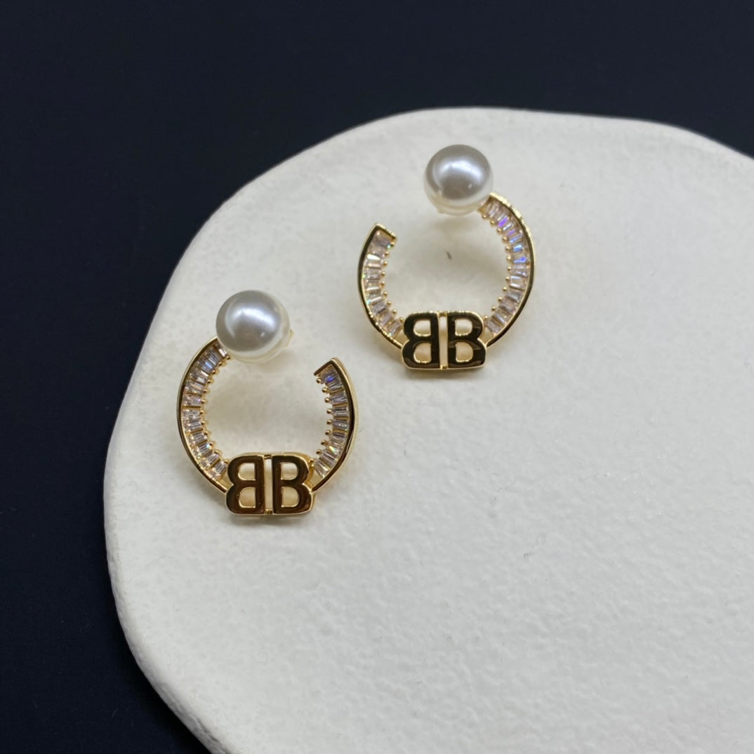 14J143E Popular Earrings