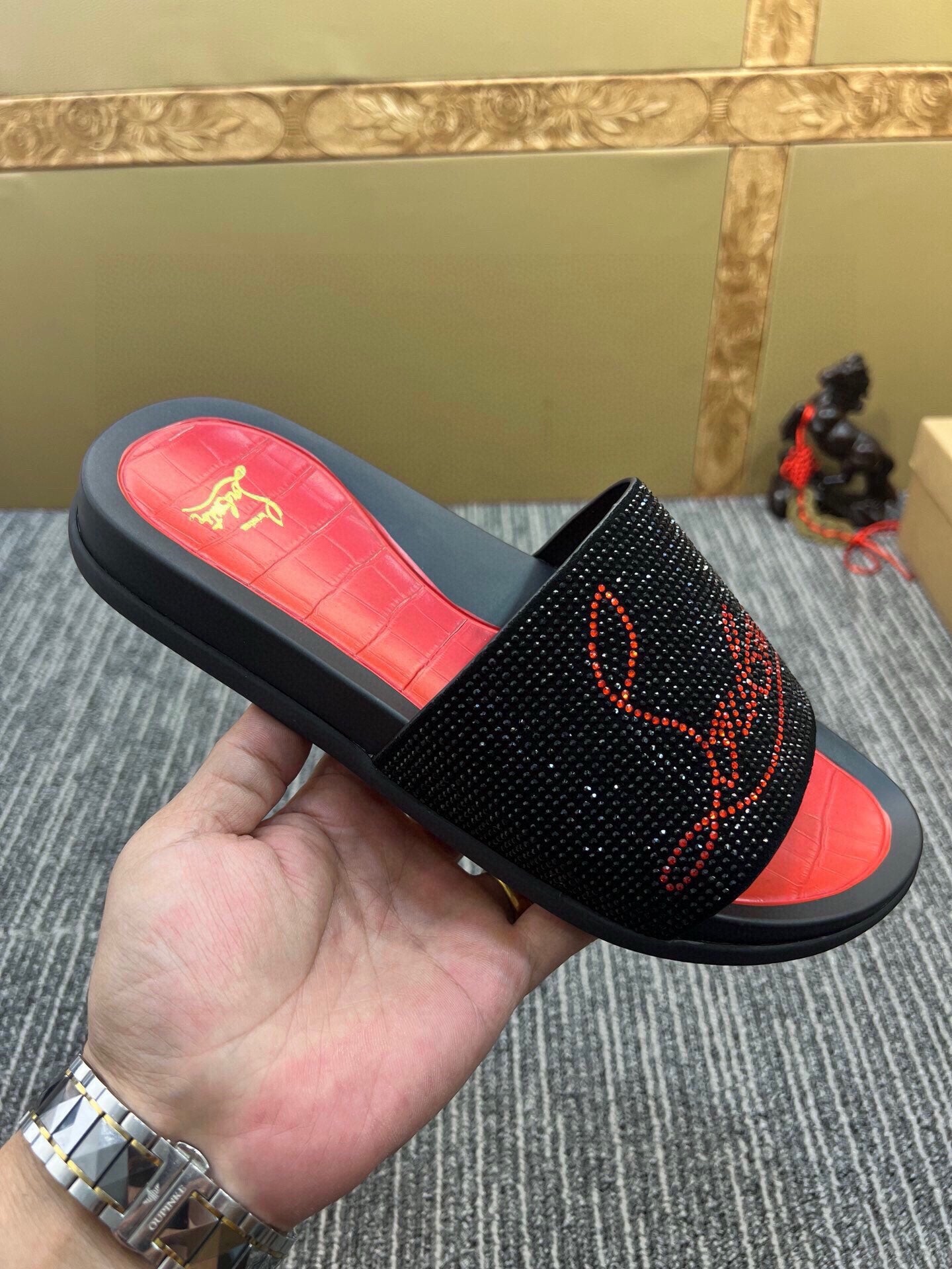 54A128Z Popular slippers