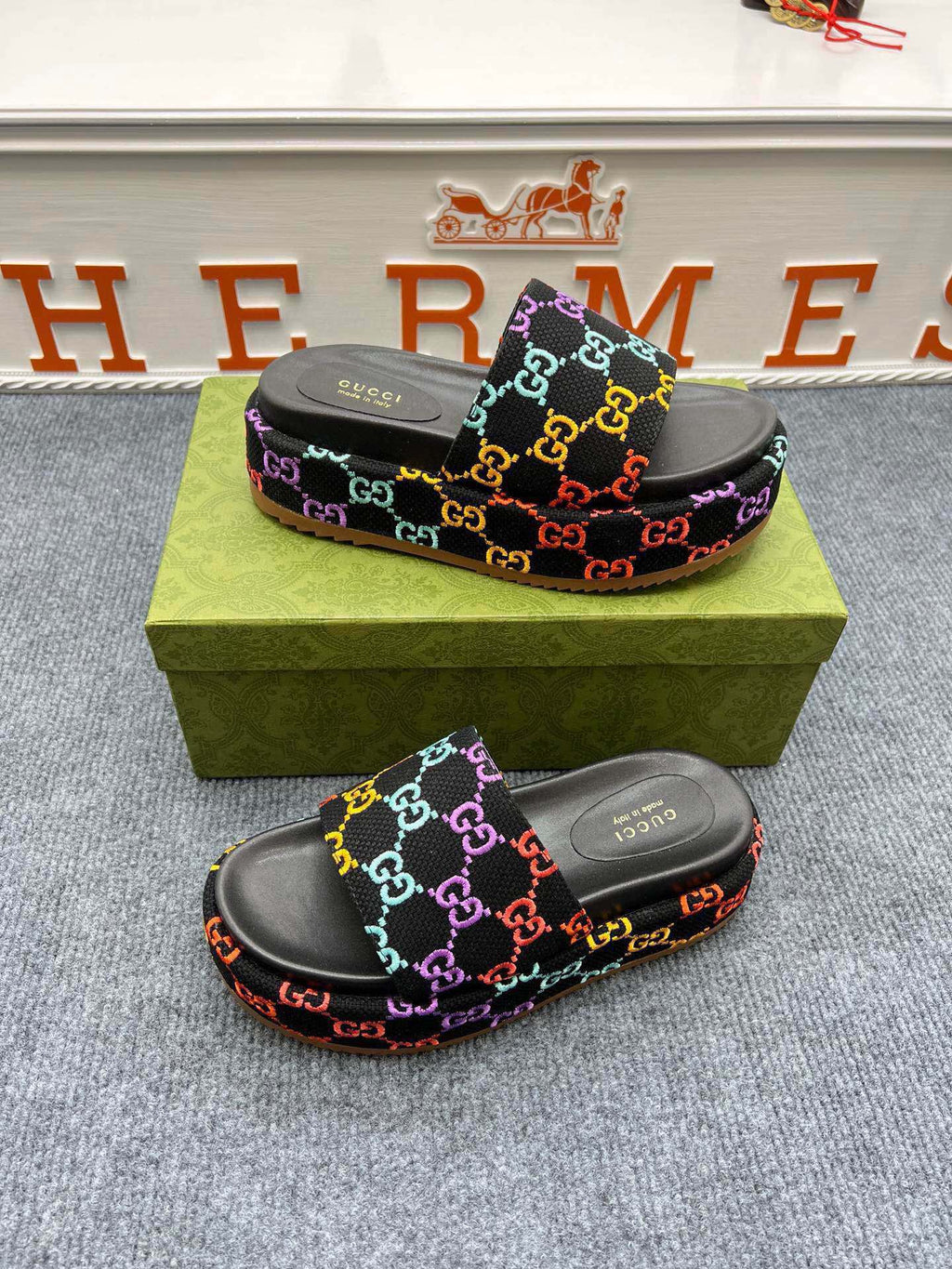 54B122Z Popular slippers  Sole thickness 5.5cm