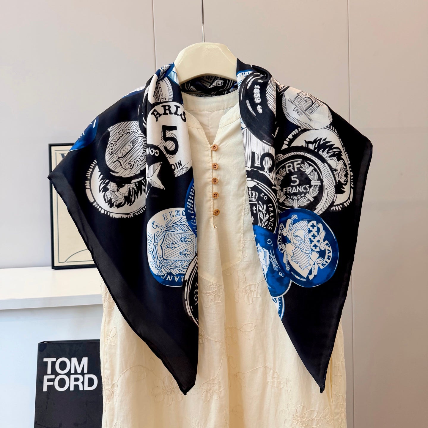 146NC7W Popular Silk Scarve