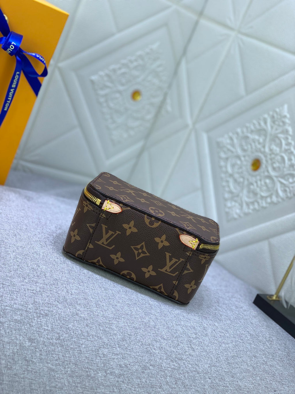 1XE272B Popular  leather bag 