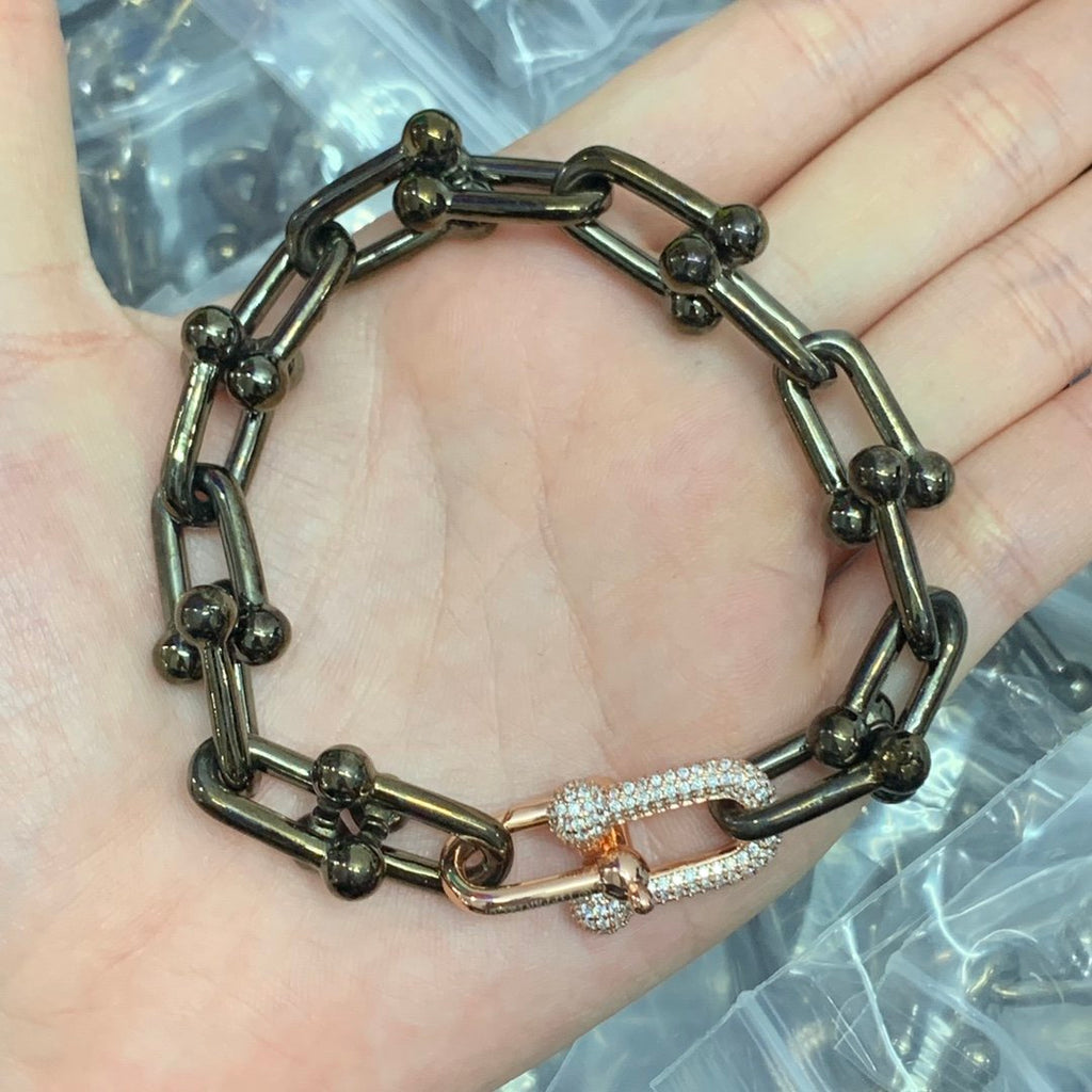 8XT31X  Popular    Earring Bracelets Necklaces