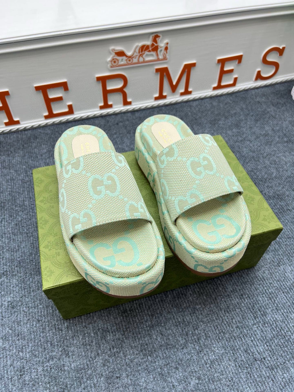 54B122Z Popular slippers  Sole thickness 5.5cm