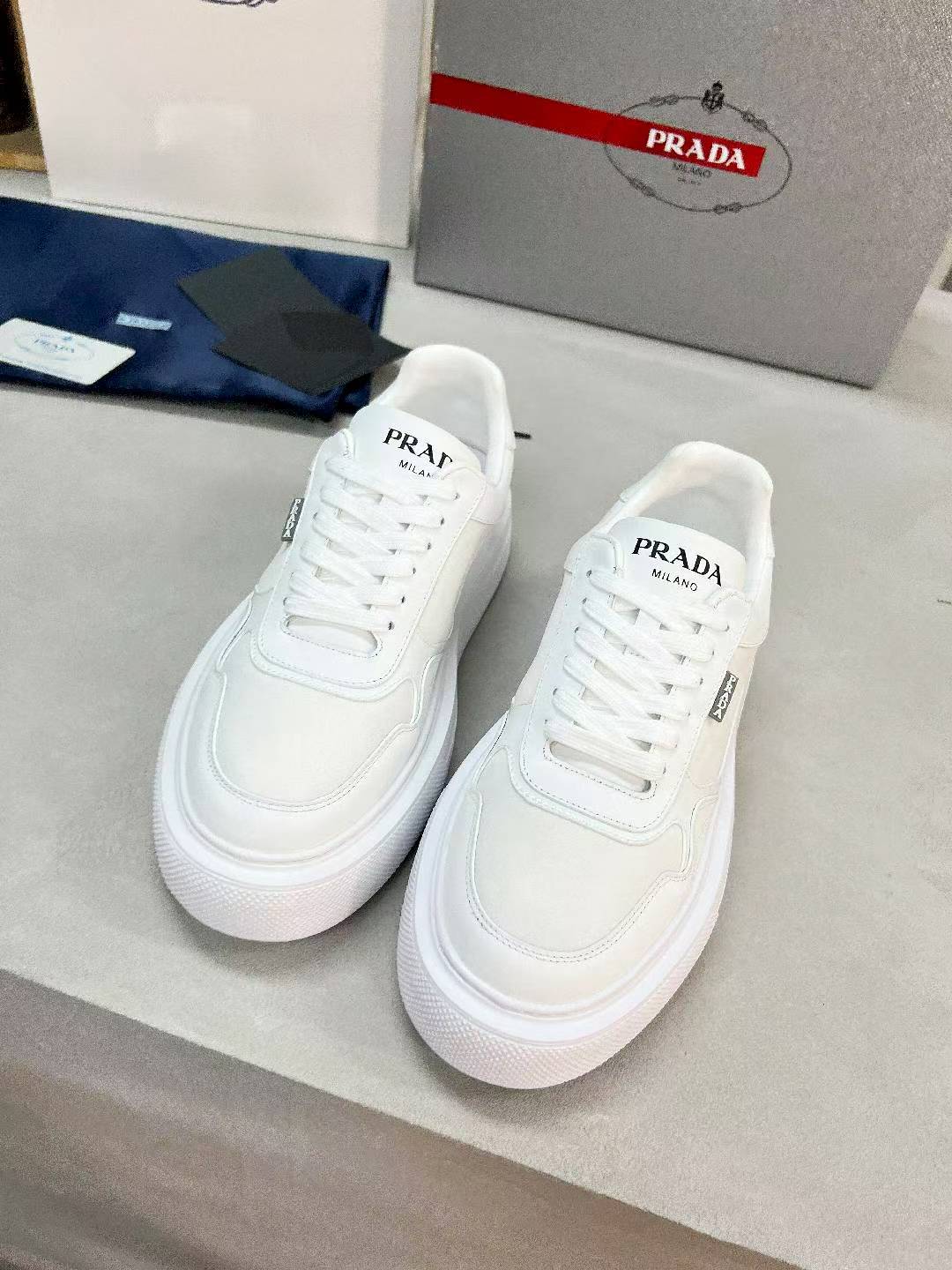 Z2P36P46 Popular high-quality leather Shoes