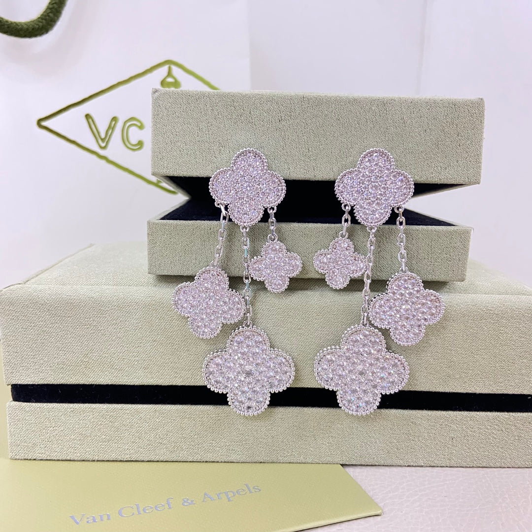 55ZVA22E Popular Earrings