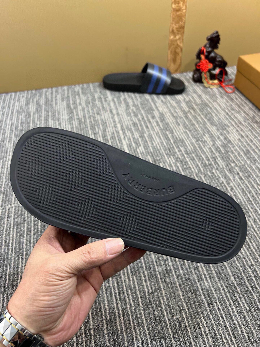 535ZR259Z Popular Slippers
