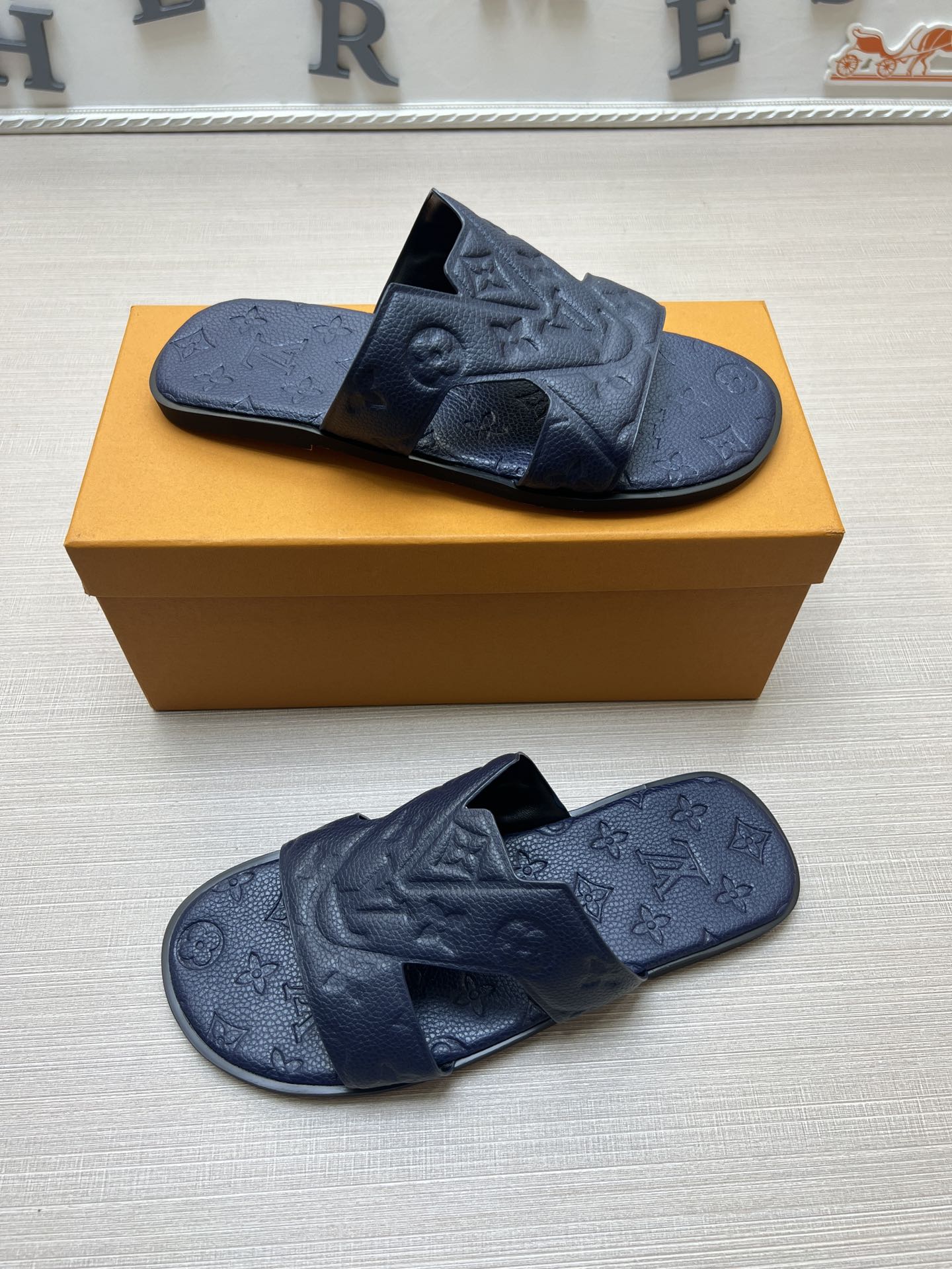 54E34Z Popular slippers