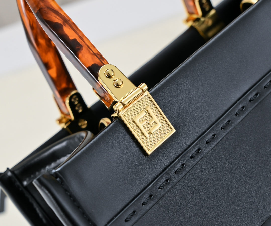136PF101B Popular leather bag