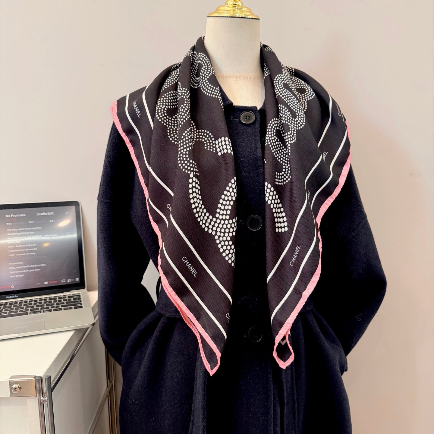 136NC32W Popular Silk Scarve