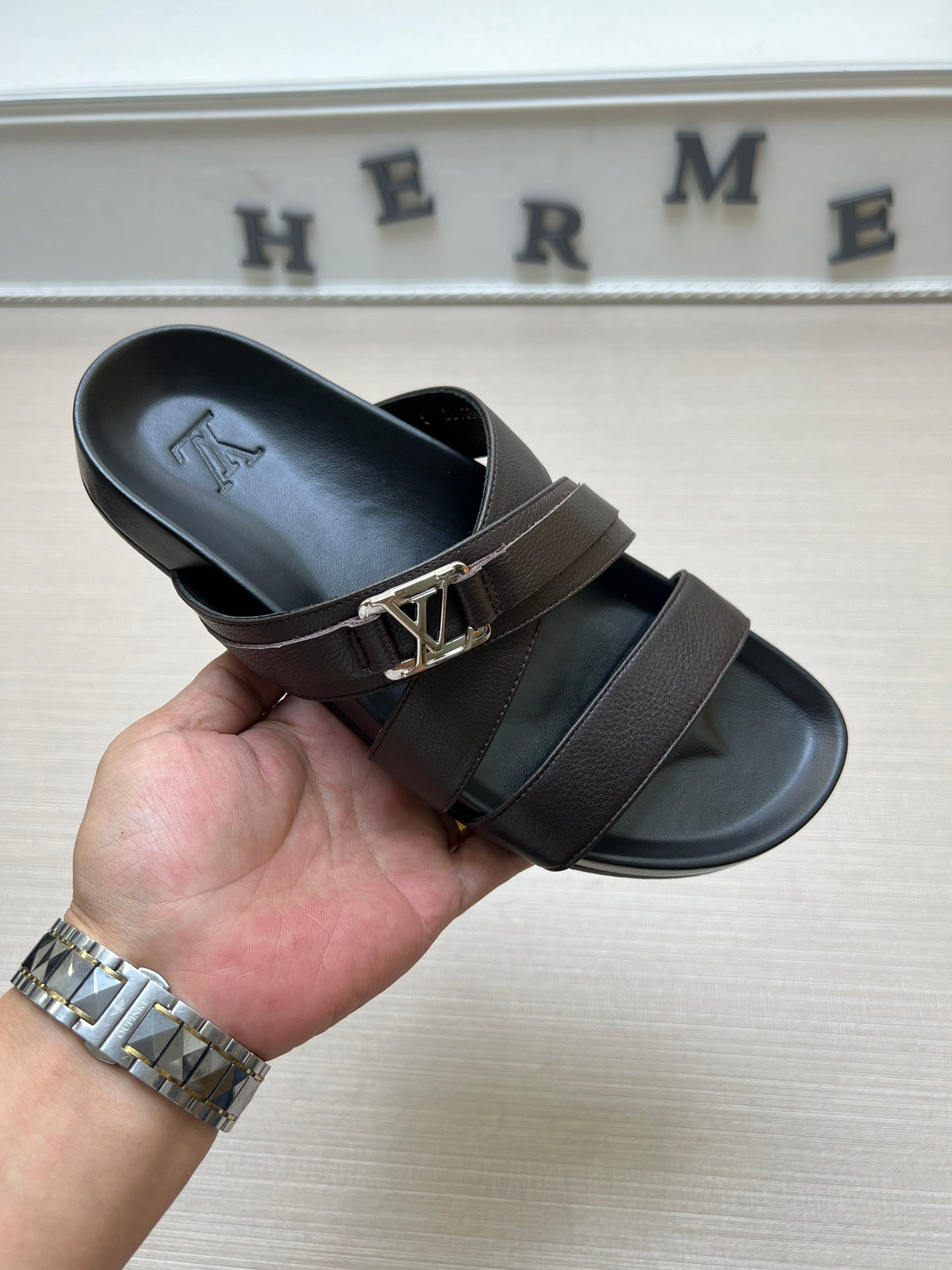 54E88Z Popular slippers