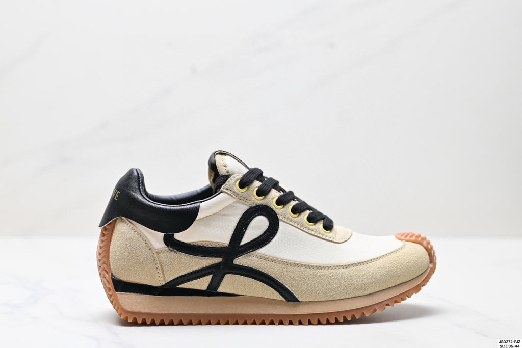 475RJ3Z  Popular sneakers