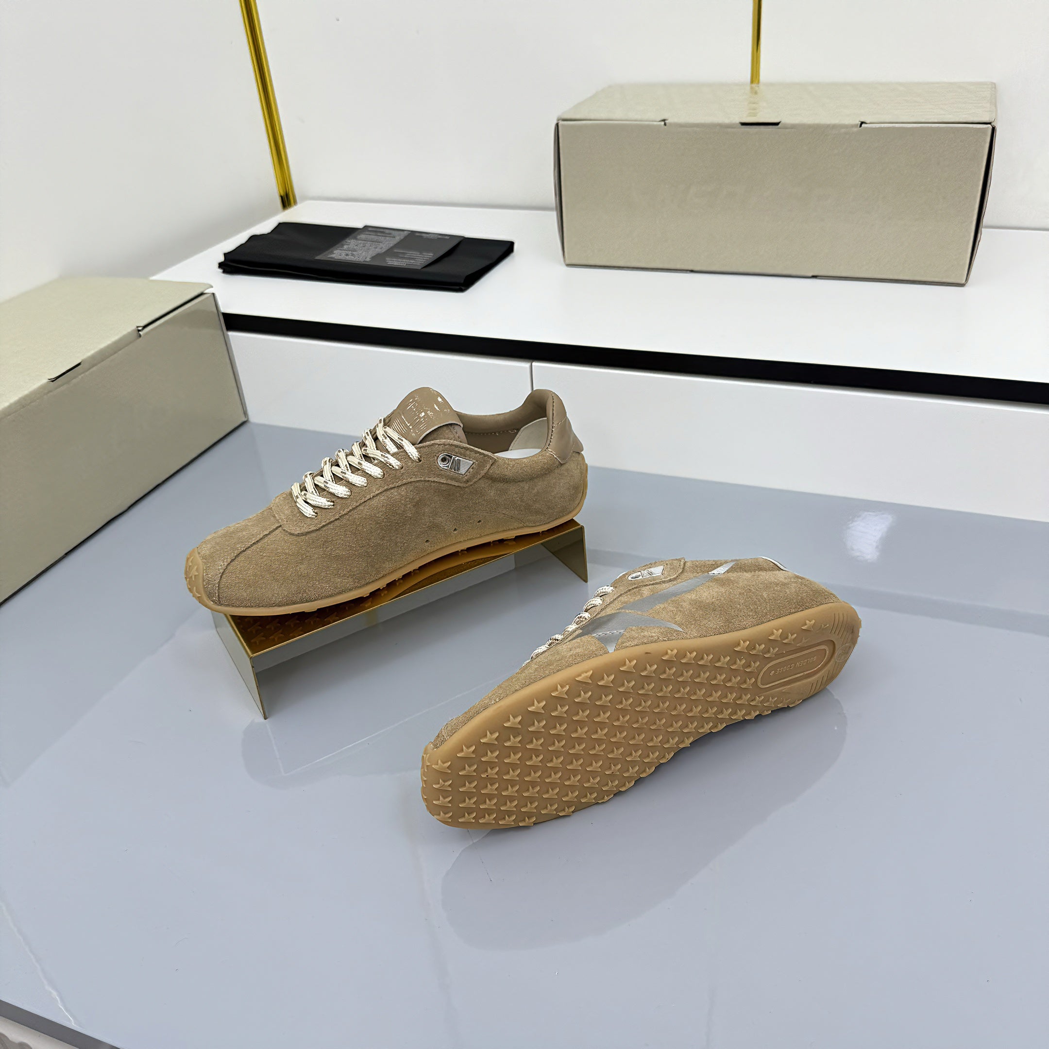 2105QGE387Z Popular high-quality Shoes