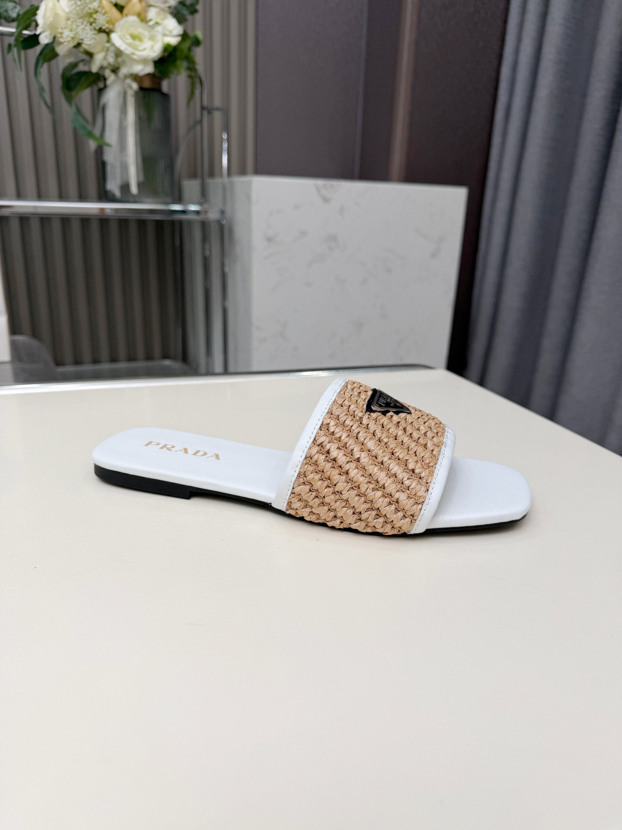 Z2P36P45 Popular high-quality leather Shoes