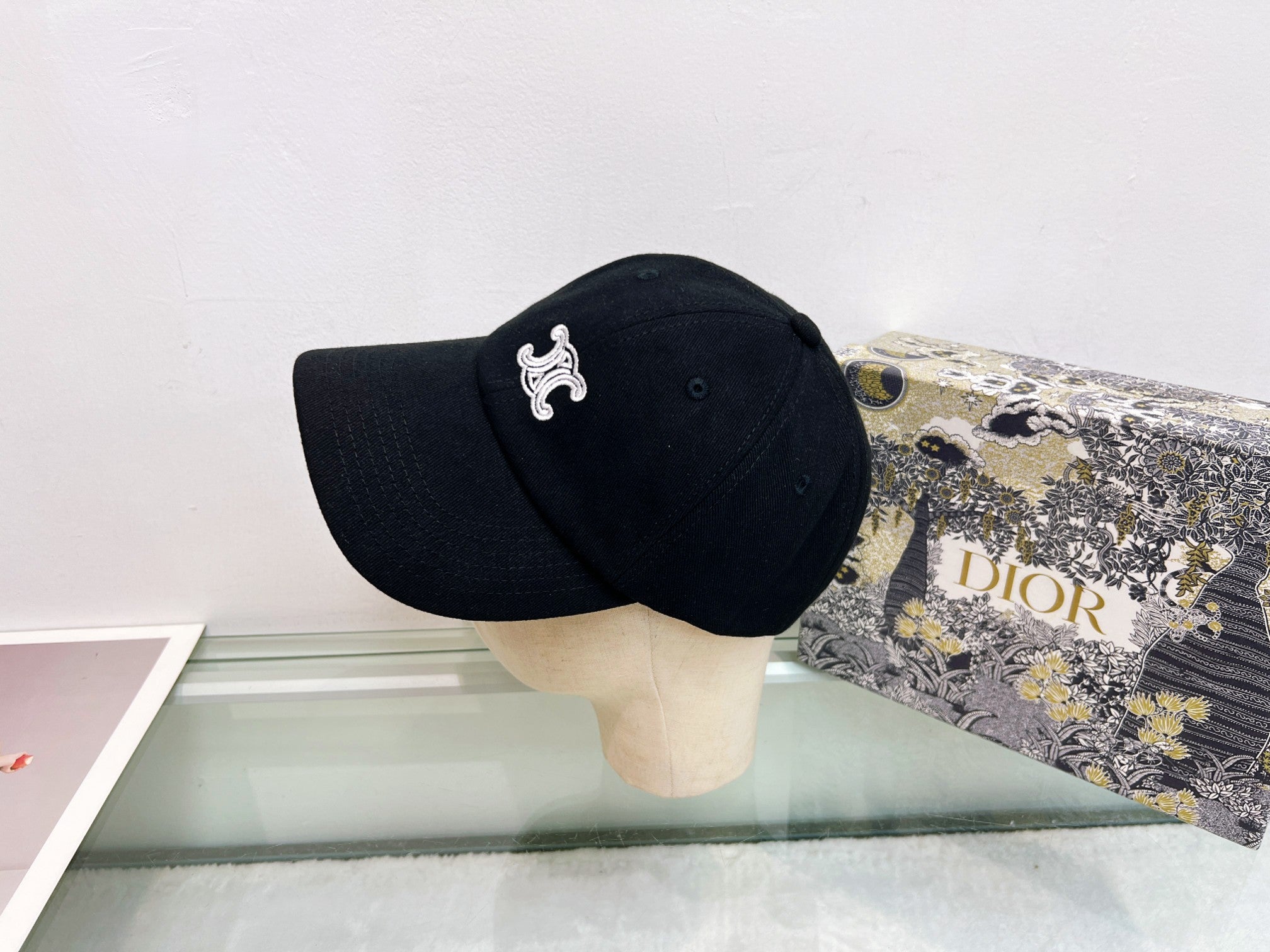 16XA19M Popular hats