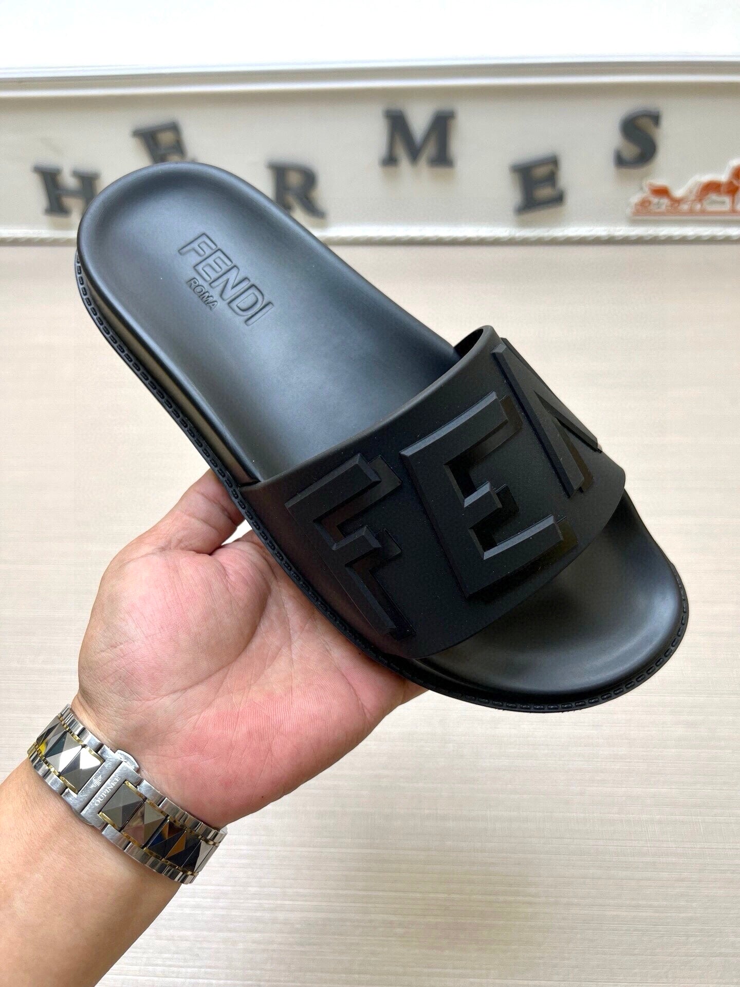 535ZF281Z Popular Slippers