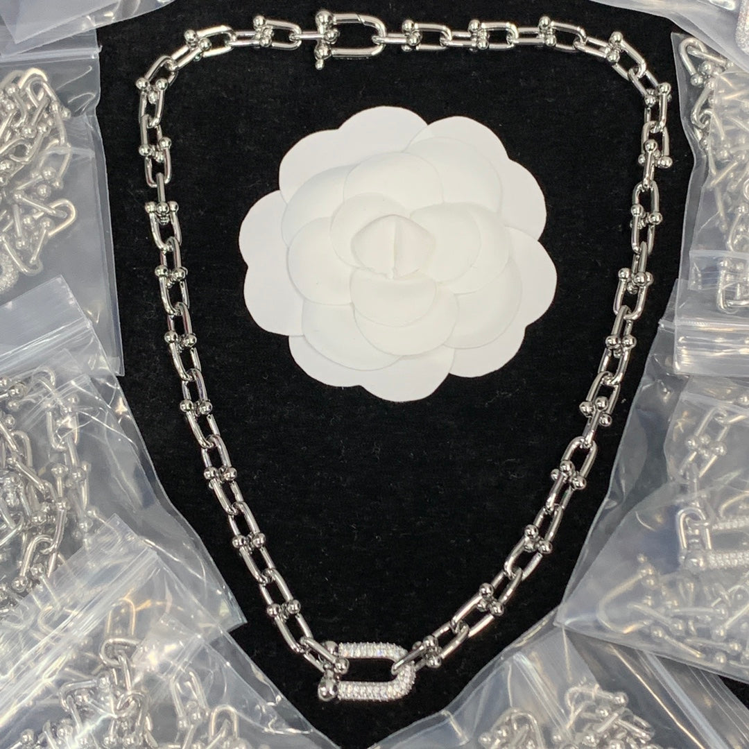 8XT31X  Popular    Earring Bracelets Necklaces