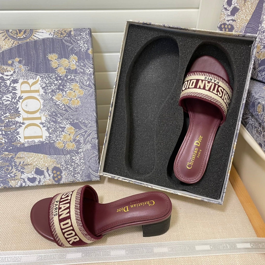14D64Z Popular sandals