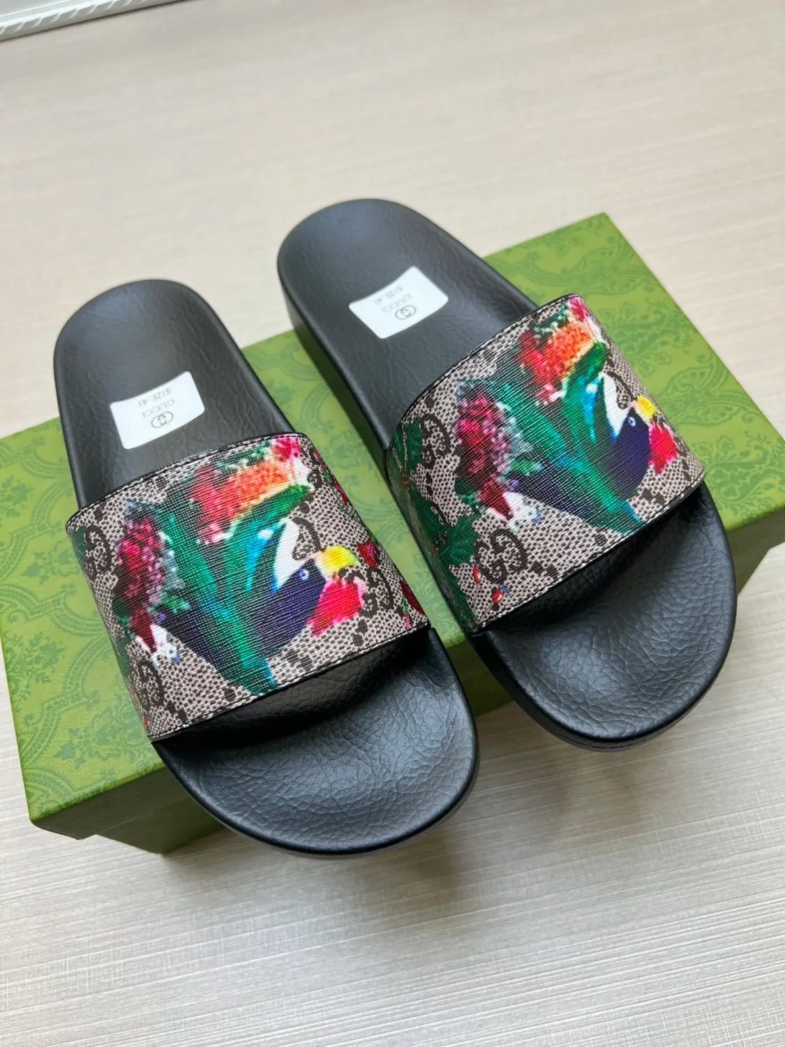 5WB239Z Popular Slippers