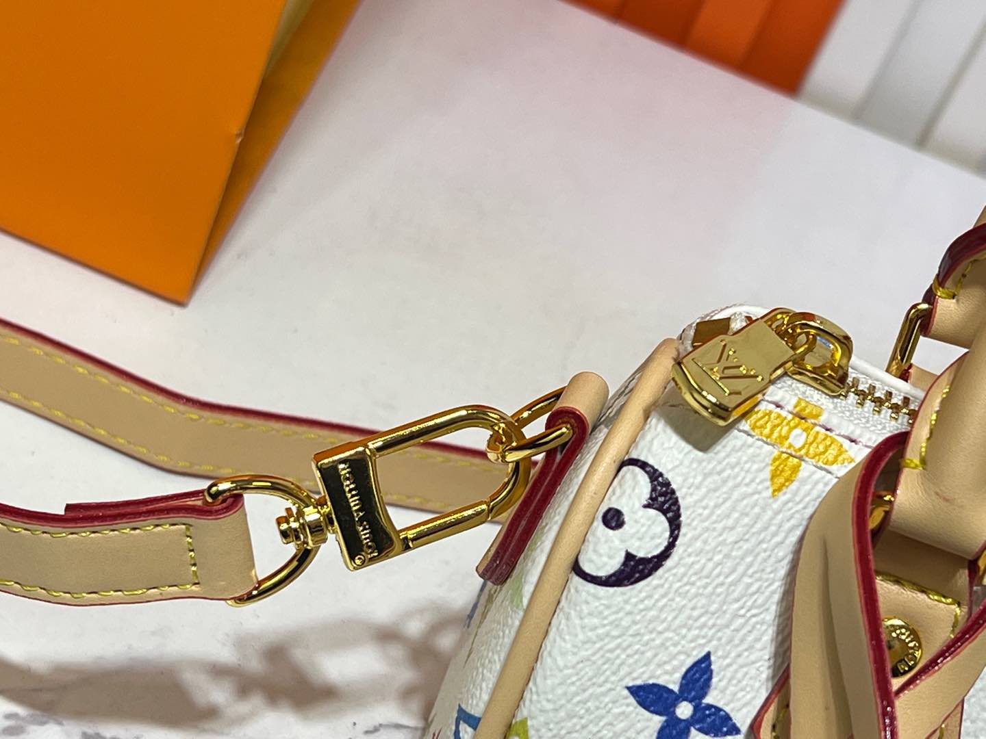 1WE99B Popular  leather bag