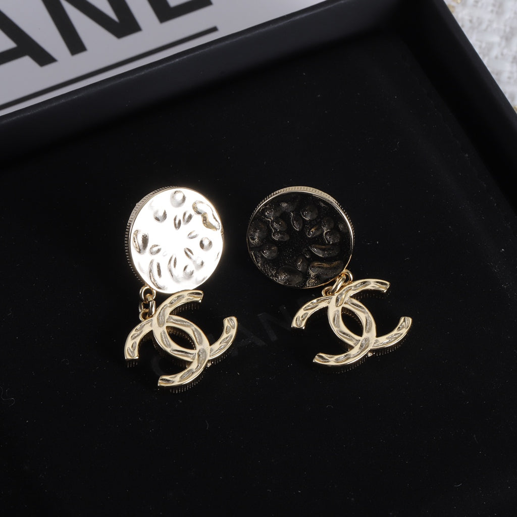 15QC7E Popular Earrings