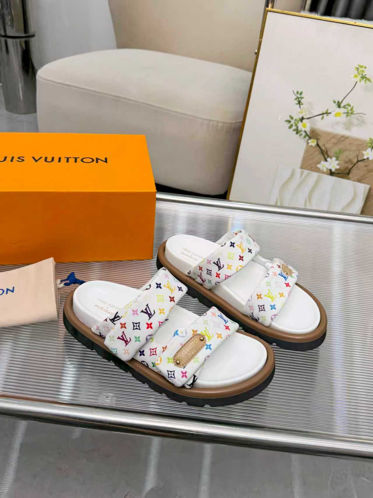 Z2X66B57  Popular high-quality leather slippers