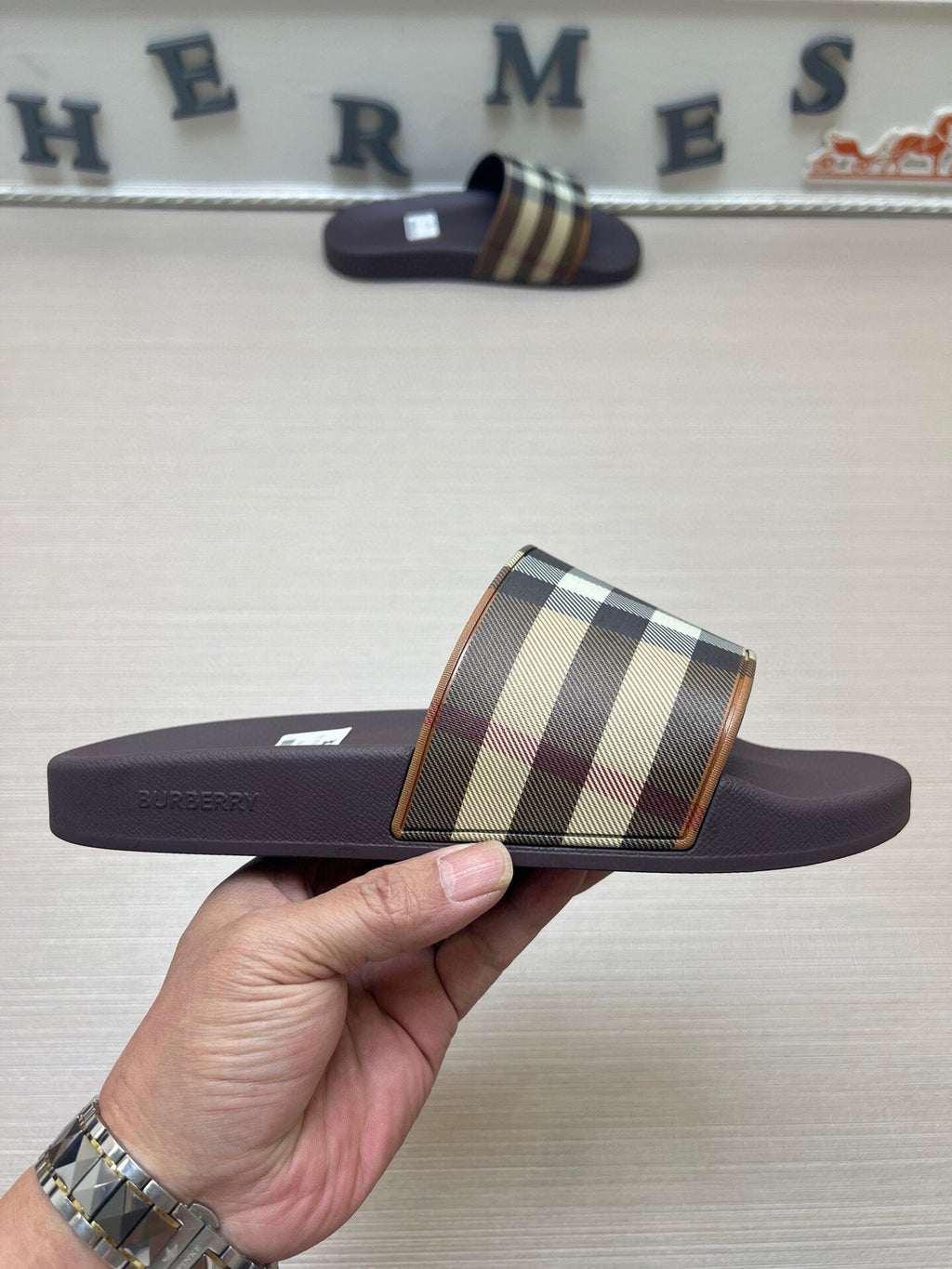 535ZR251Z Popular Slippers