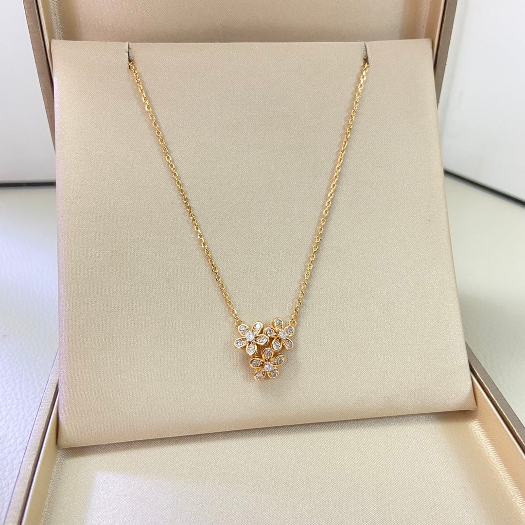 55QVA194X Popular Necklace