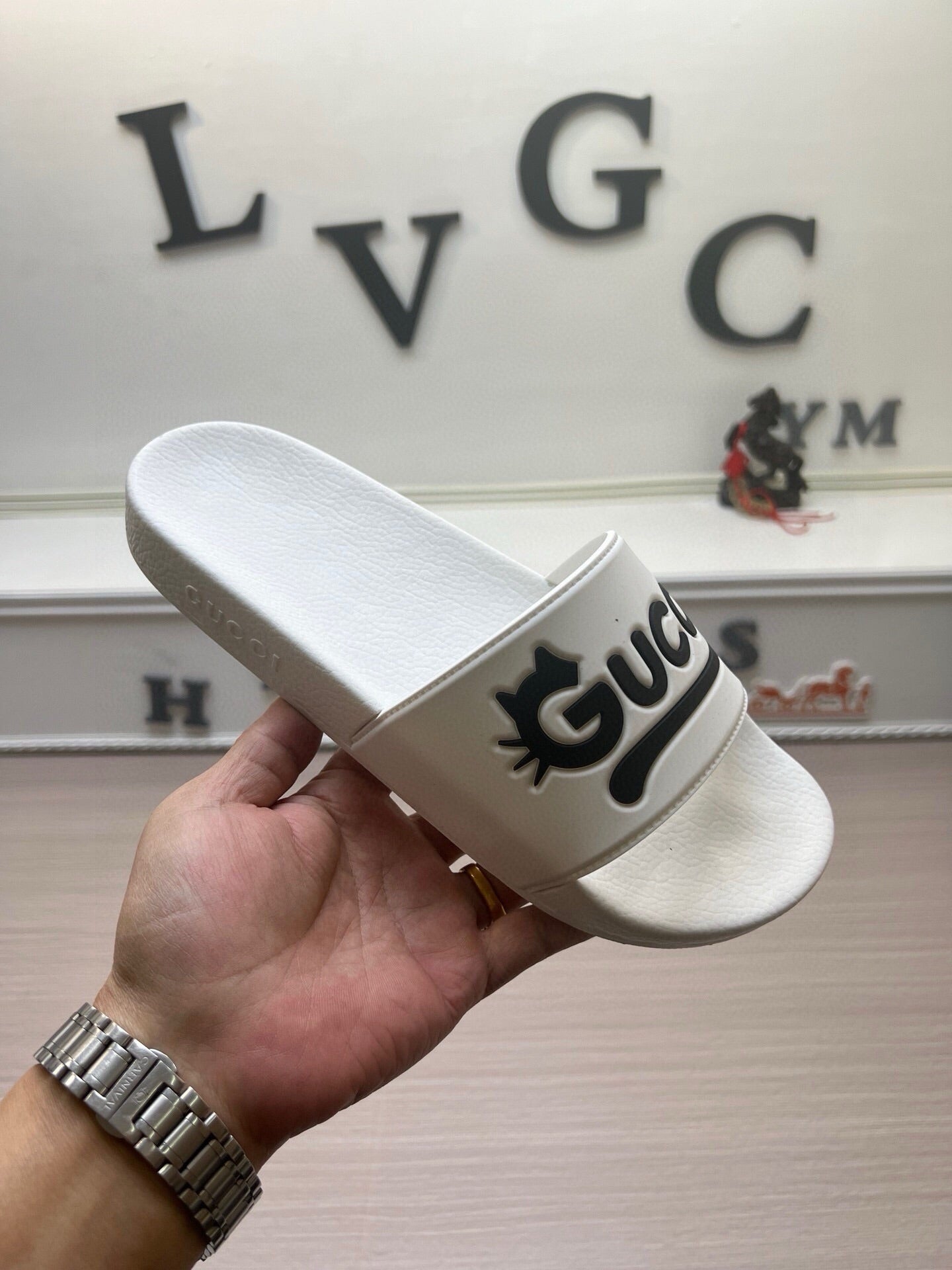 5LB220Z Popular Slippers
