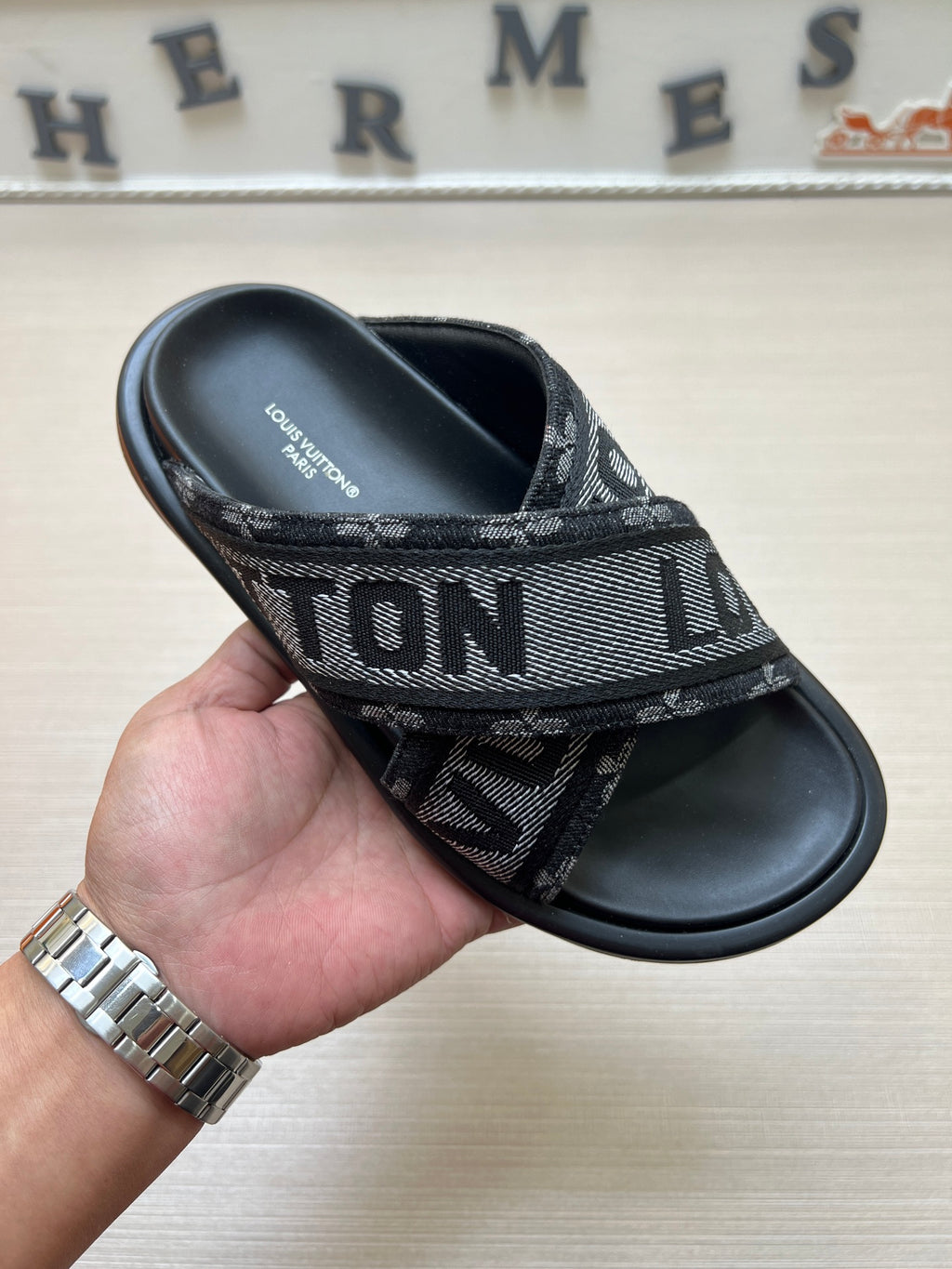 535ZE273Z Popular Slippers