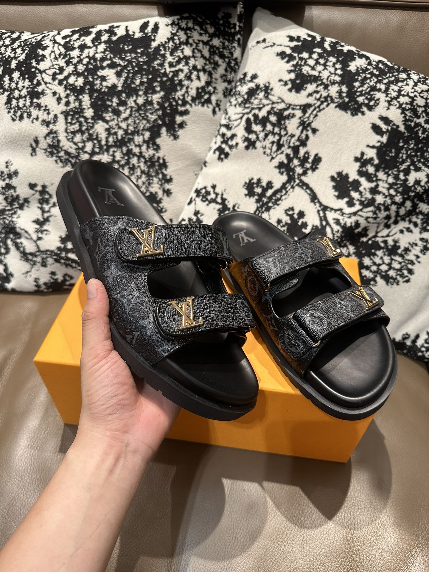 285ZE29Z  Popular leather Shoes