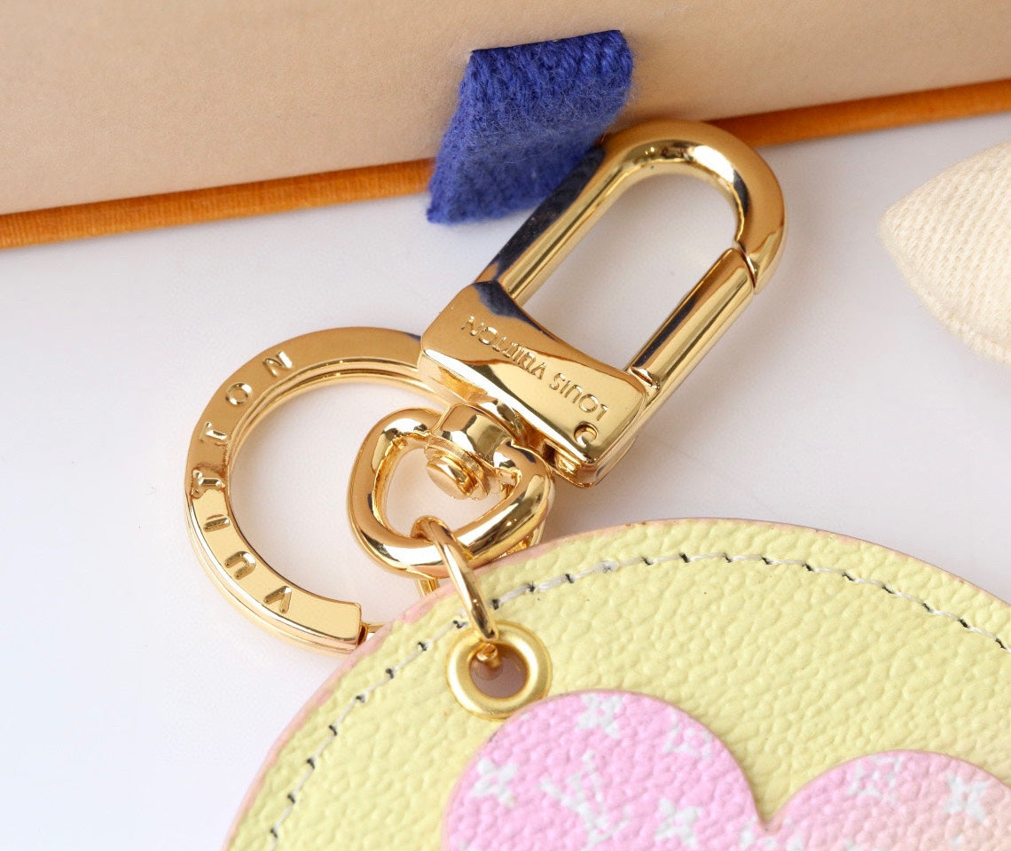 35QE21A Popular bag 's charms accessories