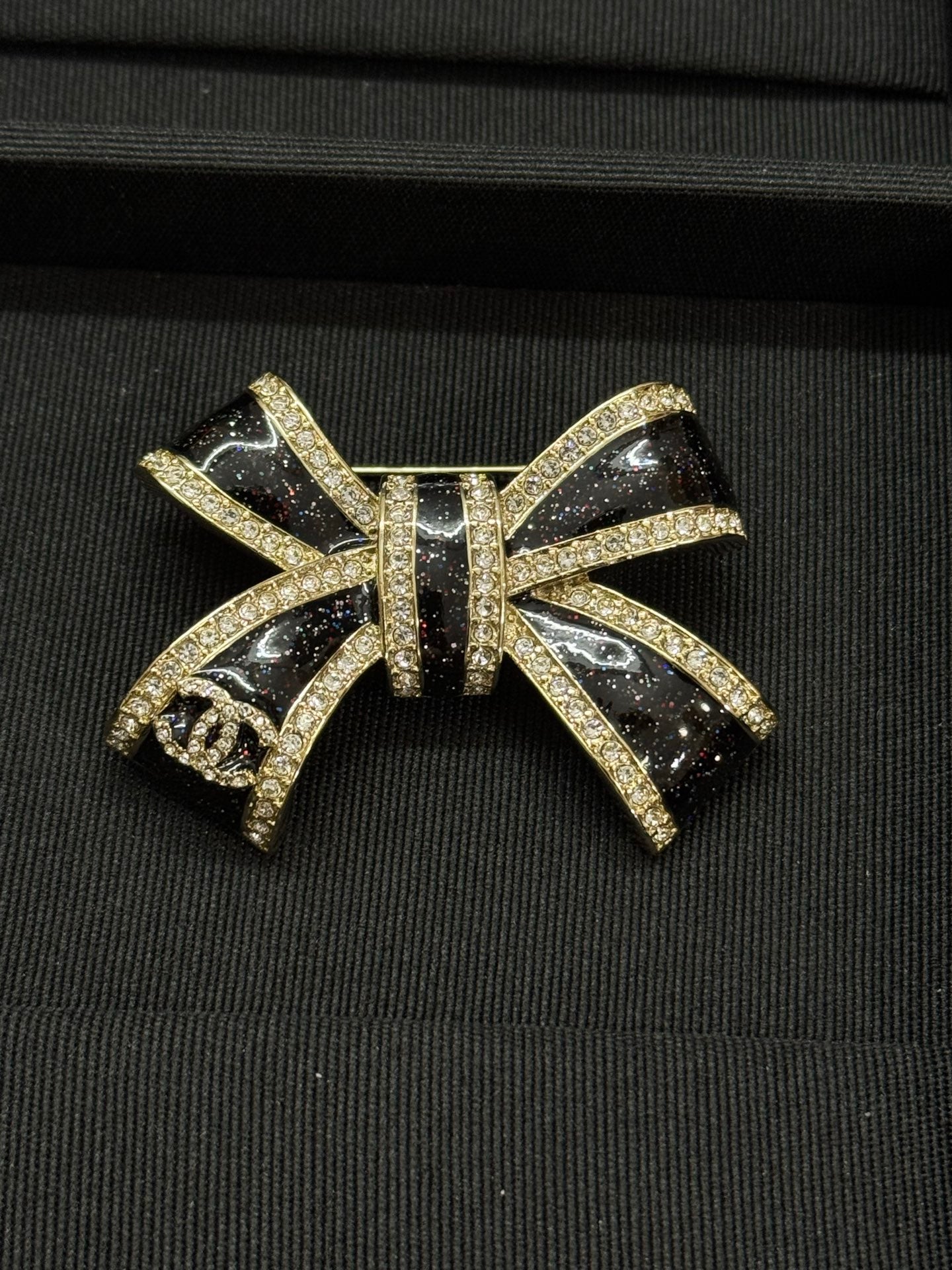 15ZC5X Popular Brooch