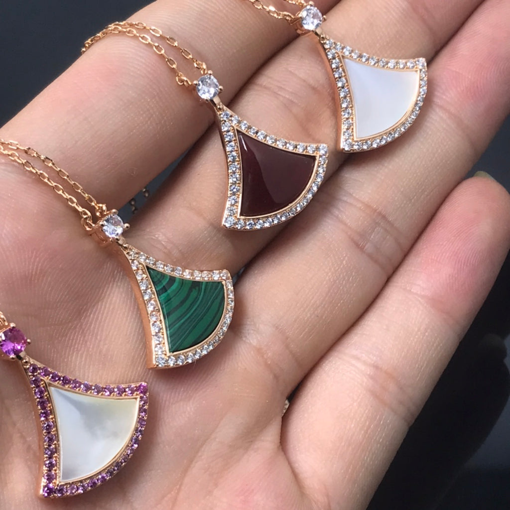 55QS410X Popular Necklaces