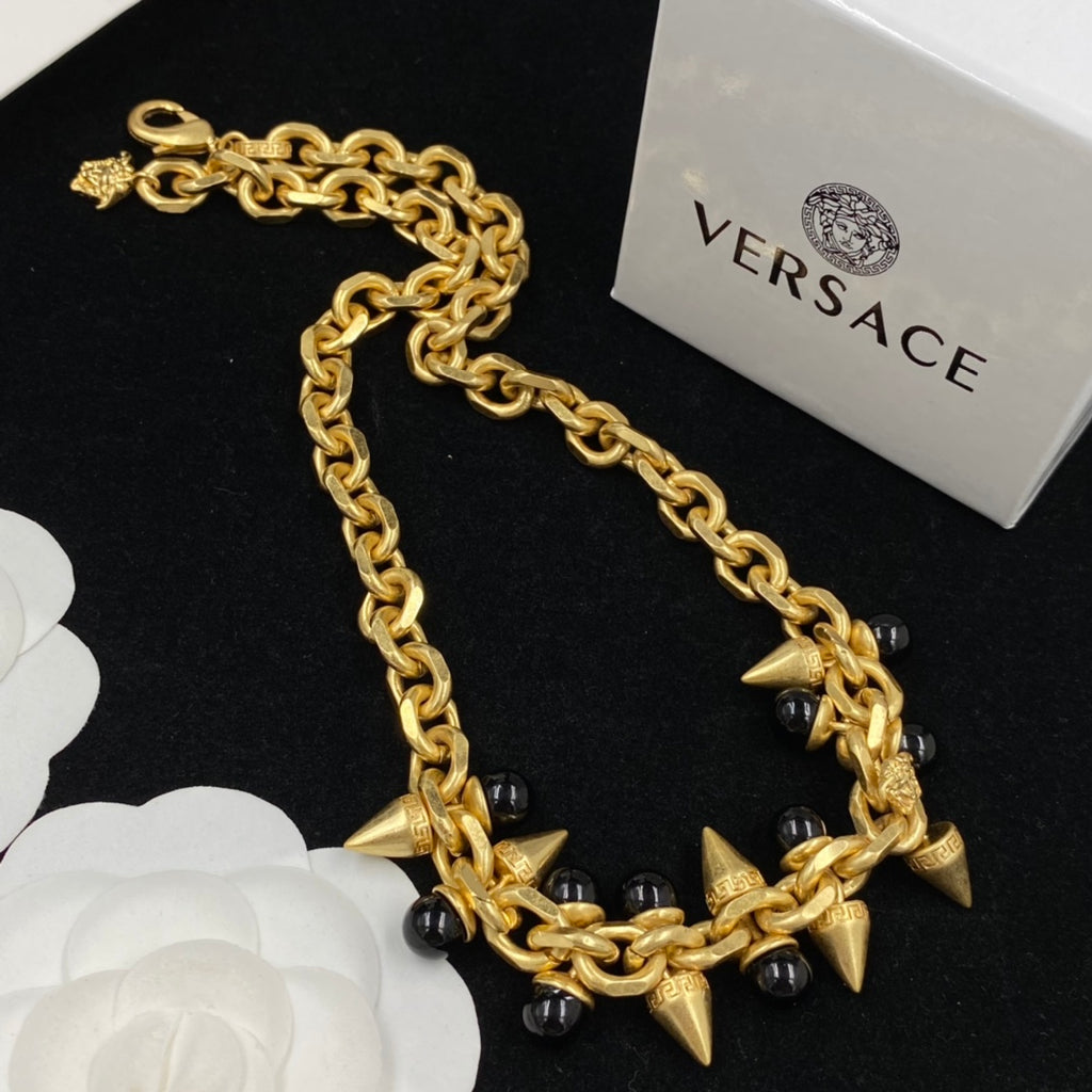 X5Q85V371X Popular Necklaces. Bracelets