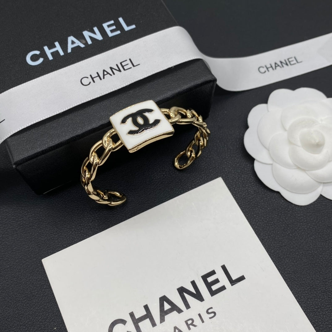 15QC33K  Popular Bracelets
