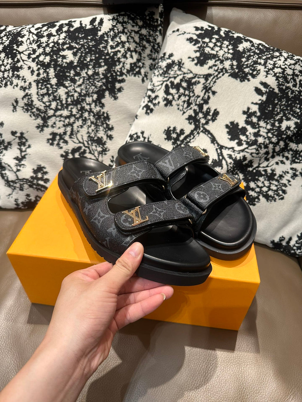 285ZE29Z  Popular leather Shoes