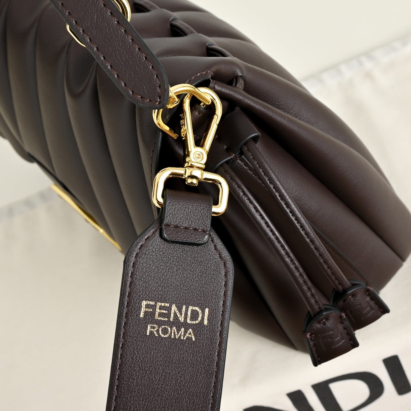 136PF106B Popular leather bag