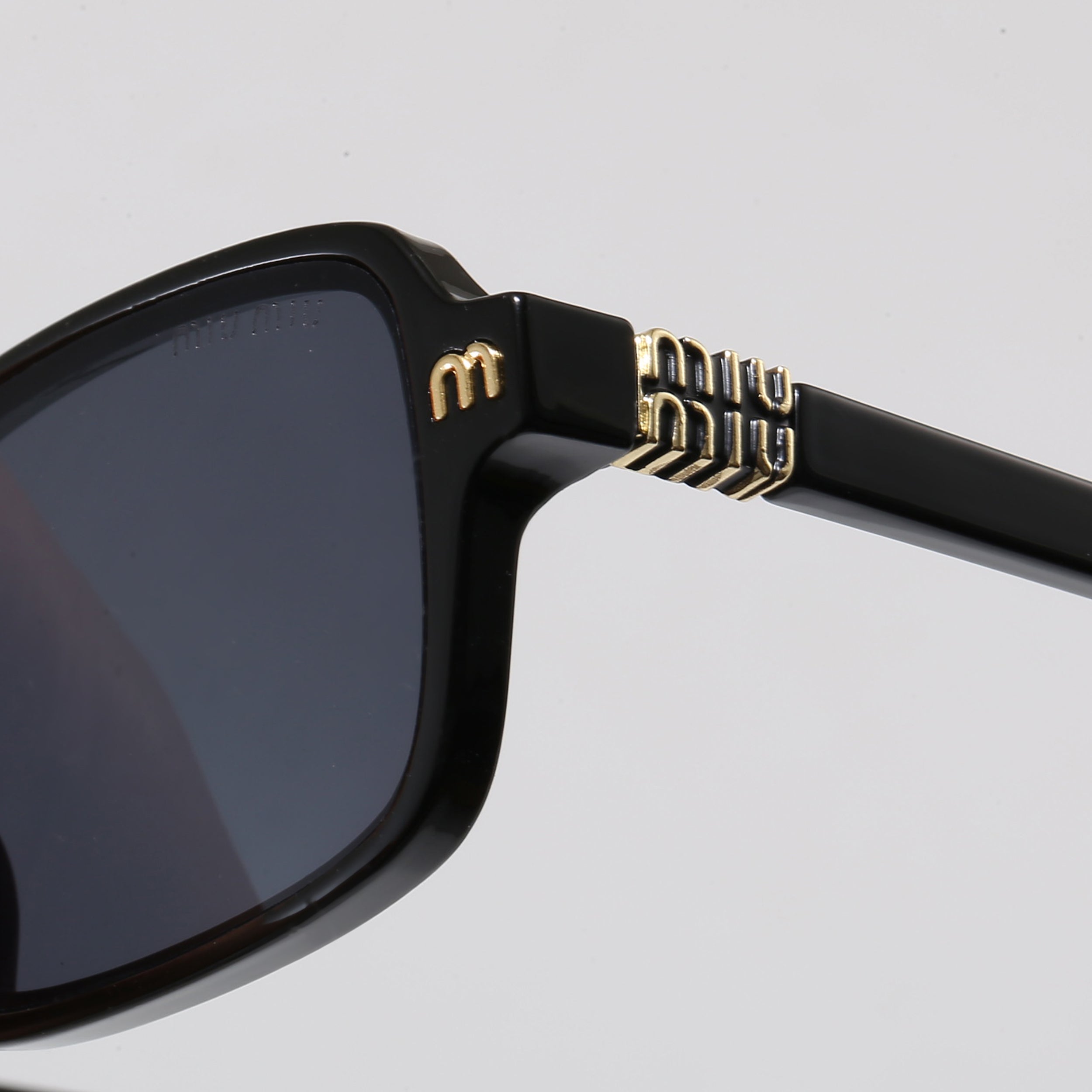 156PE17T Popular Sunglasses