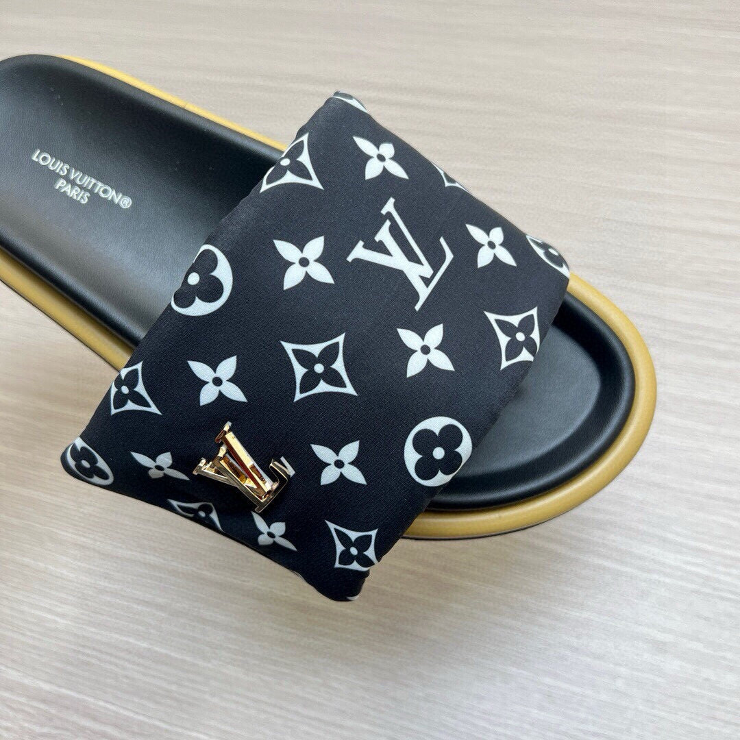 5QE10Z Popular  Slippers