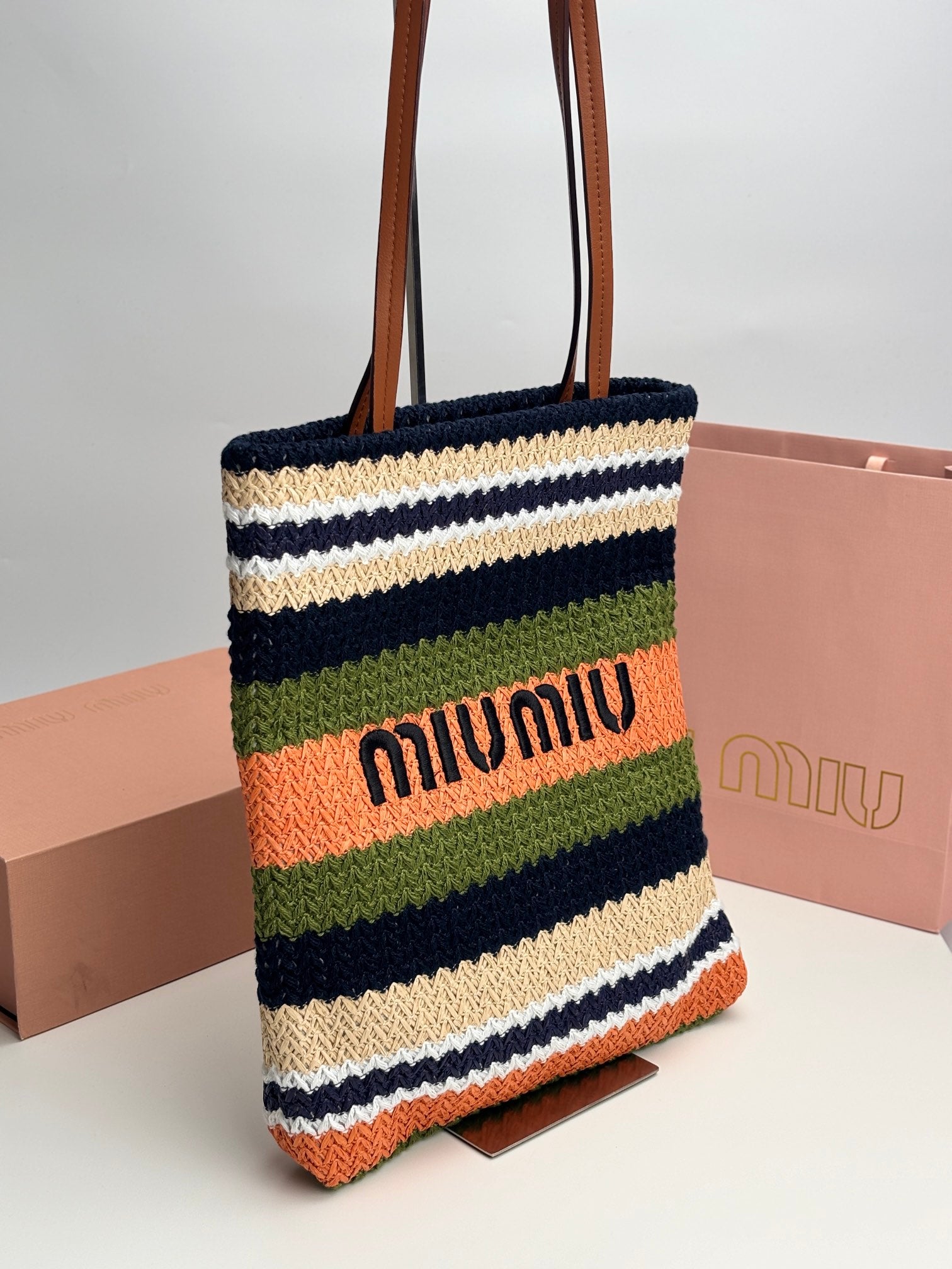 1XA77B Popular   Woven Bag